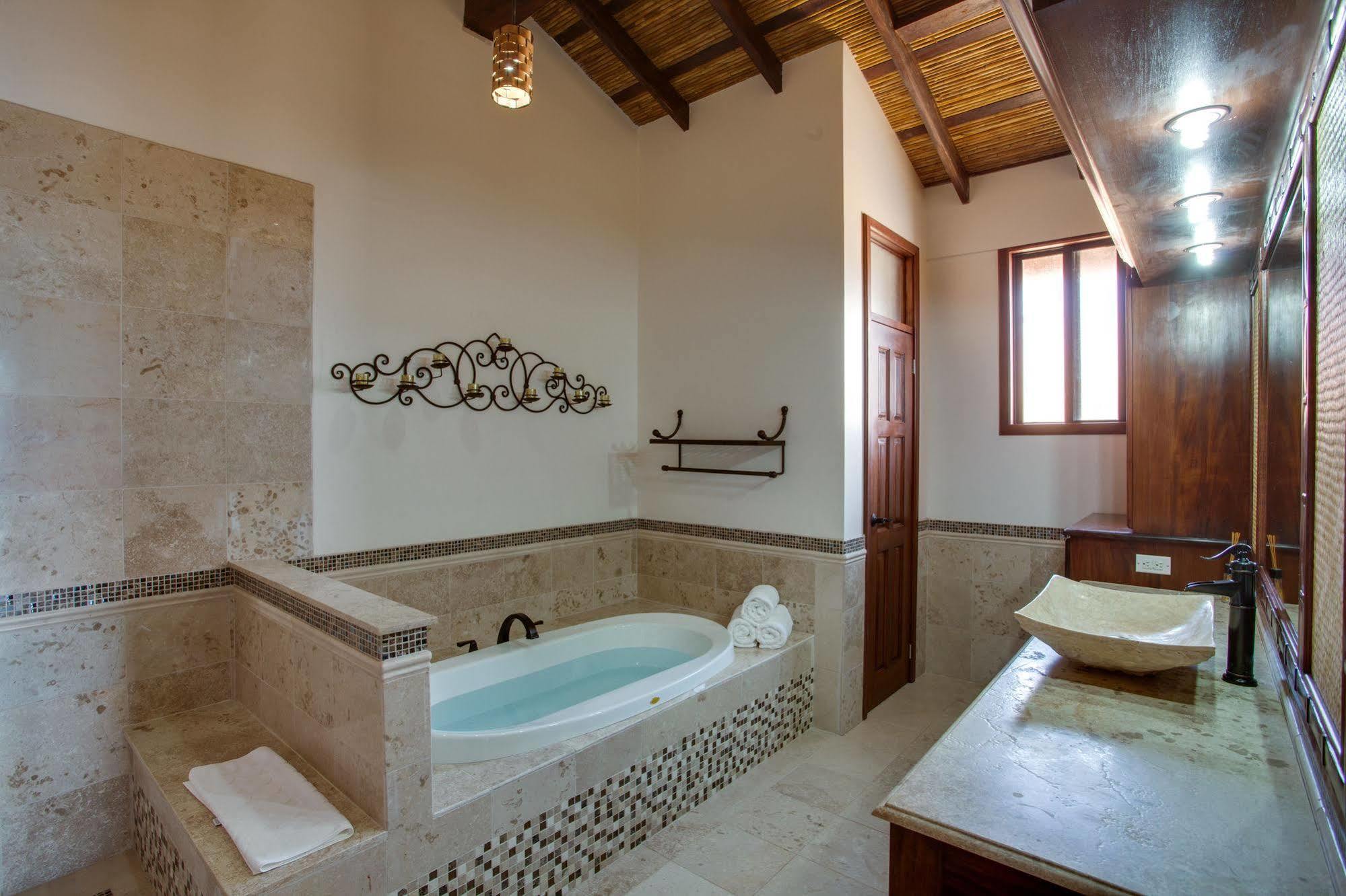 Villa Margarita At Jaguar Reef Hopkins Exterior foto